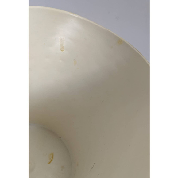 Vintage Regaline White Plastic Basket w/ Handle, Mid Century Easter Decor Kitsch - Picture 9 of 10